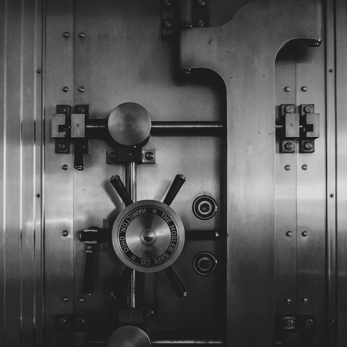 Vault & Storage